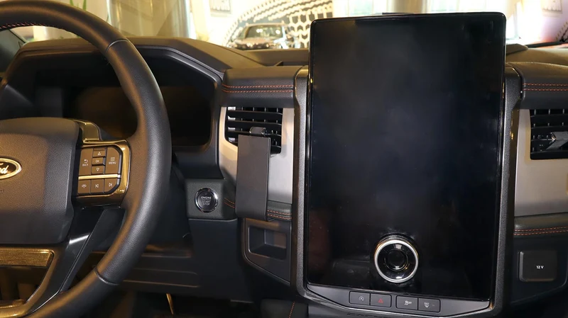 ProClip Fahrzeughalter 856071 - Mittelbefestigung - Ford Expedition 22-24