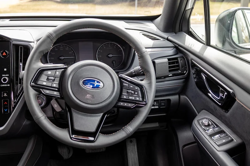 ProClip Fahrzeughalter für Rechtslenker 606274 - Rechtsbefestigung - Subaru Forester 26-26
