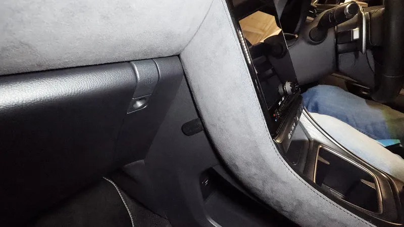 ProClip Fahrzeughalter für Rechtslenker 656279 - Winkelbefestigung - Lexus LBX Series 24-26