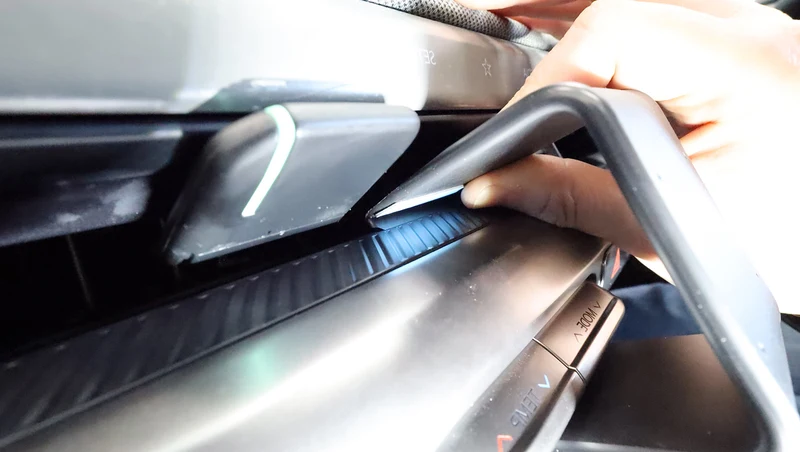 ProClip Fahrzeughalter für Rechtslenker 656267 - Mittelbefestigung - Kia EV4 25-26