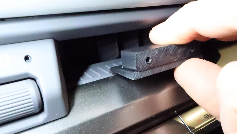 ProClip Fahrzeughalter für Rechtslenker 656266 - Mittelbefestigung - Kia EV3 25-26