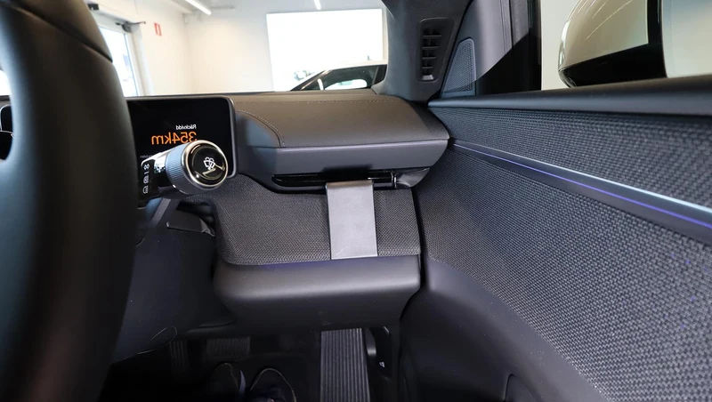 ProClip Fahrzeughalter für Rechtslenker 606264 - Rechtsbefestigung - Polestar 4 24-26