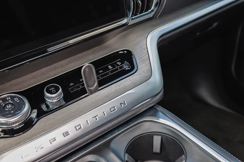 ProClip Fahrzeughalter 856216 - Mittelbefestigung - Ford Expedition 25-26