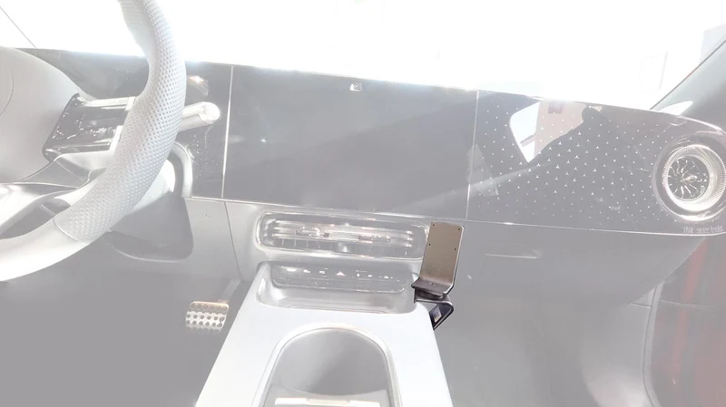ProClip Fahrzeughalter 836242 - Konsolenbefestigung - Mercedes Benz GLB-Klasse 27-27, Mercedes Benz CLA-Klasse 26-26