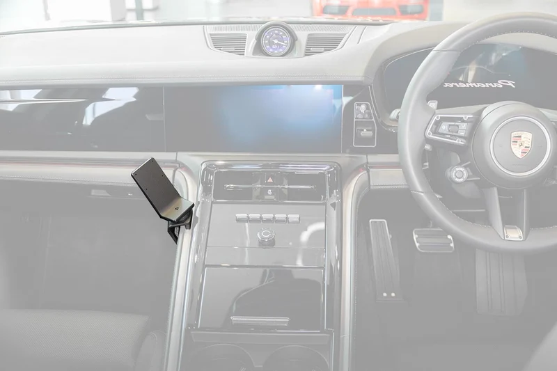 ProClip Fahrzeughalter für Rechtslenker 636138 - Konsolenbefestigung - Porsche Panamera 25-26