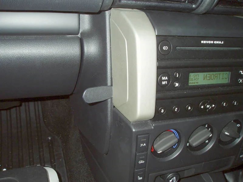 ProClip Fahrzeughalter für Rechtslenker 653373 - Winkelbefestigung - Land Rover Freelander 04-06