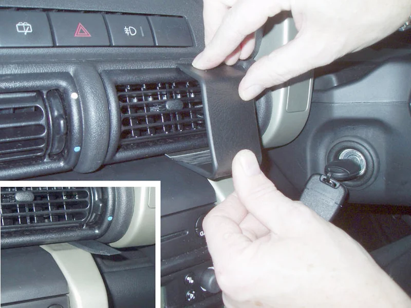 ProClip Fahrzeughalter für Rechtslenker 653372 - Mittelbefestigung - Land Rover Freelander 04-06