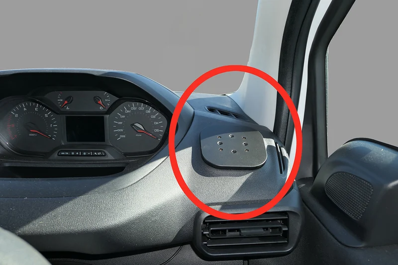 ProClip Fahrzeughalter für Rechtslenker 313553 - Rechtsbefestigung, Extra starke Montageplattform - Vauxhall Combo 19-26, Toyota Proace City 20-26, Peugeot Rifter 19-26 und weitere