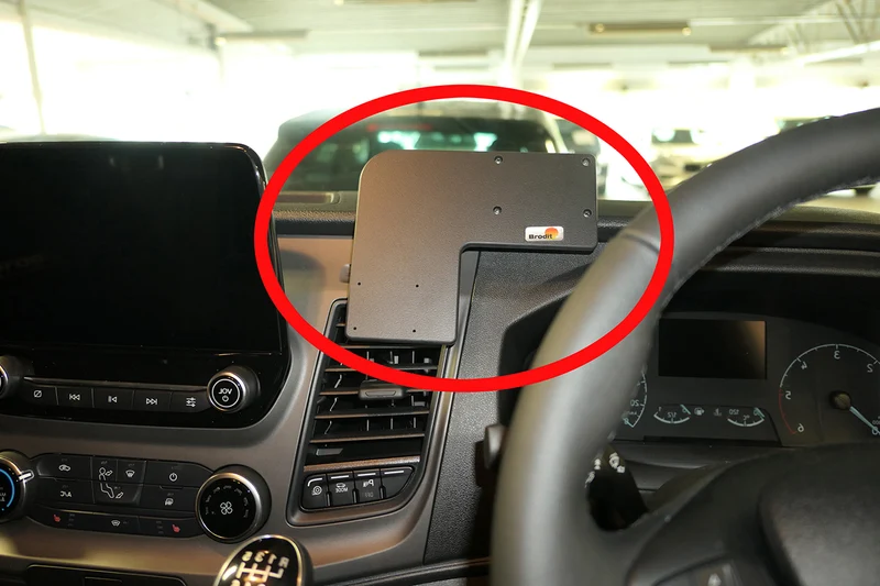 ProClip Fahrzeughalter für Rechtslenker 313568 - Mittelbefestigung. Extra starke Montageplattform. - Ford Transit 20-24, Ford Transit Custom 18½-23
