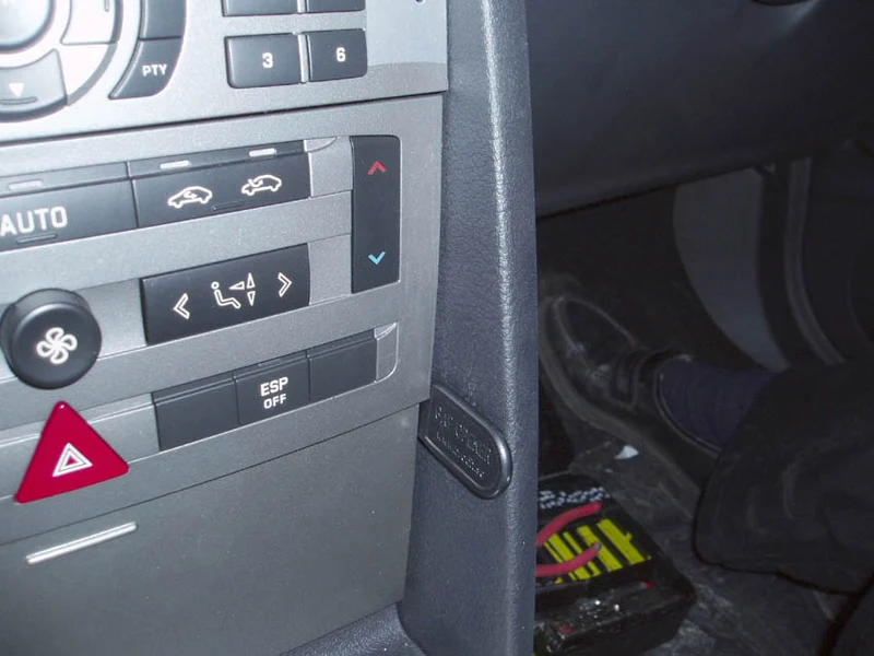 ProClip Fahrzeughalter 853432 - Winkelbefestigung - Peugeot 407 04-10