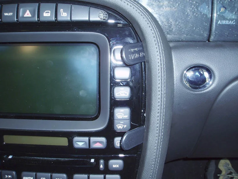 ProClip Fahrzeughalter 853384 - Winkelbefestigung - Jaguar XJ 03-09