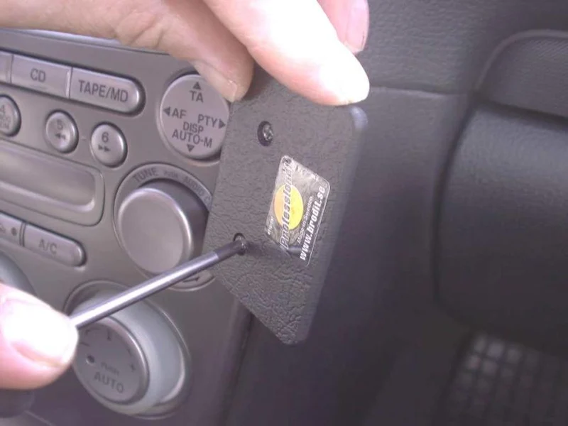 ProClip Fahrzeughalter 853082 - Winkelbefestigung - Mazda 6 02-07, Mazda 6 03-04