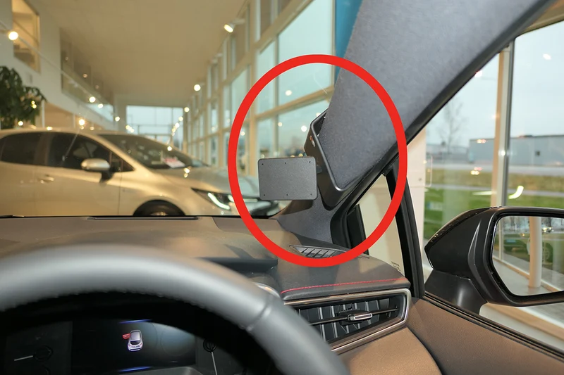 ProClip Fahrzeughalter für Rechtslenker 605578 - Rechtsbefestigung - Suzuki Swace 21-26, Toyota Corolla 19-26, Suzuki Swace 21-25 und weitere