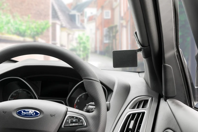 ProClip Fahrzeughalter für Rechtslenker 604621 - Rechtsbefestigung - Ford Focus 11-18