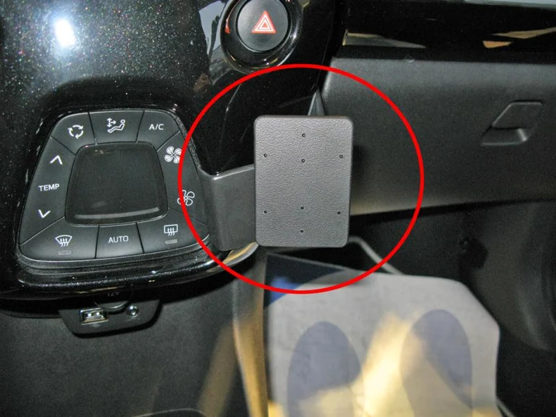 ProClip Fahrzeughalter 855051 - Winkelbefestigung- NUR für Modelle mit ACC - Peugeot 108 14-21, Toyota AYGO 14-21, Citroen C1 14-21