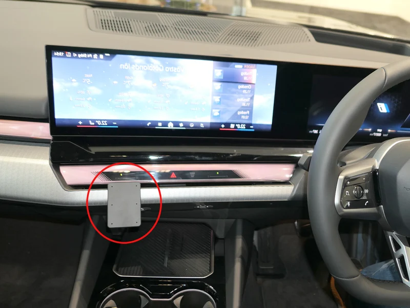 ProClip Fahrzeughalter für Rechtslenker 656011 - Mittelbefestigung - BMW 5-series G60, G61, G68 24-26 und weitere