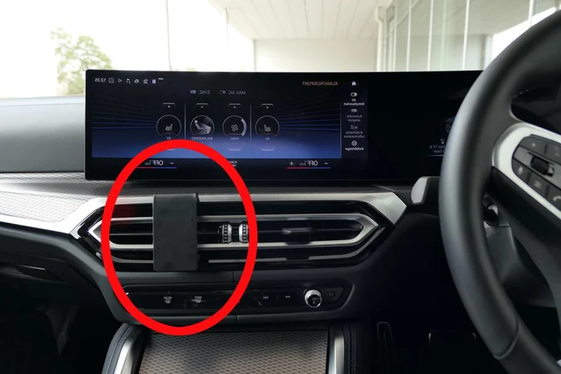 ProClip Fahrzeughalter für Rechtslenker 655754 - Mittelbefestigung - BMW i4 G26 22-26, BMW 3-series G20, G21 und weitere