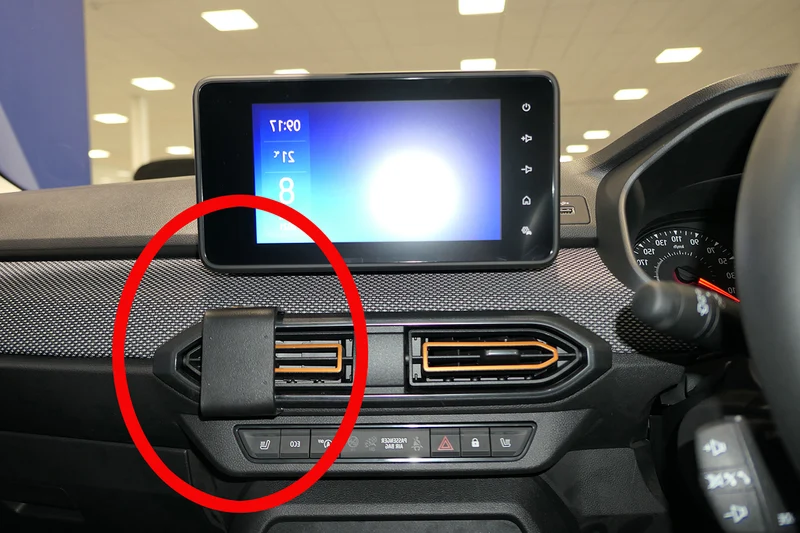 ProClip Fahrzeughalter für Rechtslenker 655668 - Mittelbefestigung - Dacia Jogger 22-25, Dacia Sandero 21-25