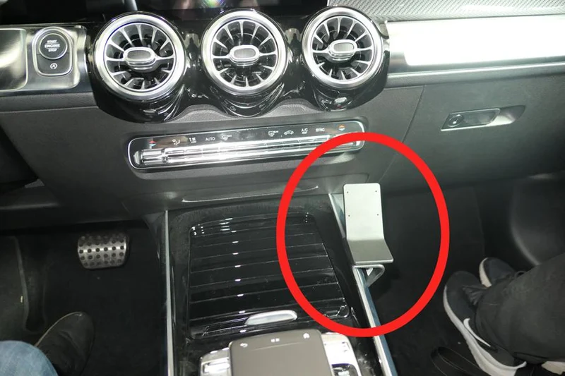 ProClip Fahrzeughalter 835608 - Konsolenbefestigung - Mercedes Benz EQB 22-26, Mercedes Benz GLB-Klasse 20-26, Mercedes Benz EQB 22-25 und weitere