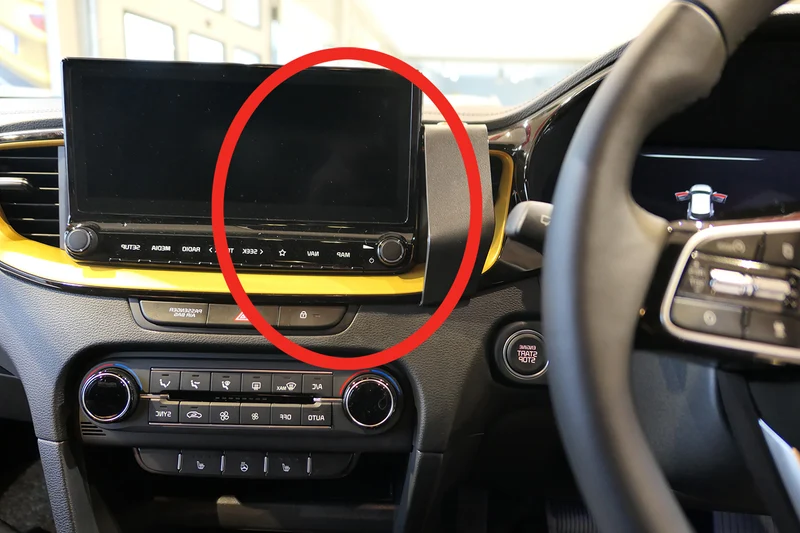 ProClip Fahrzeughalter für Rechtslenker 655586 - Mittelbefestigung- NUR für Modelle mit 8,2" oder 10,2" Display - Kia XCeed 20-26, Kia Ceed 19-26, Kia ProCeed 19-26 und weitere