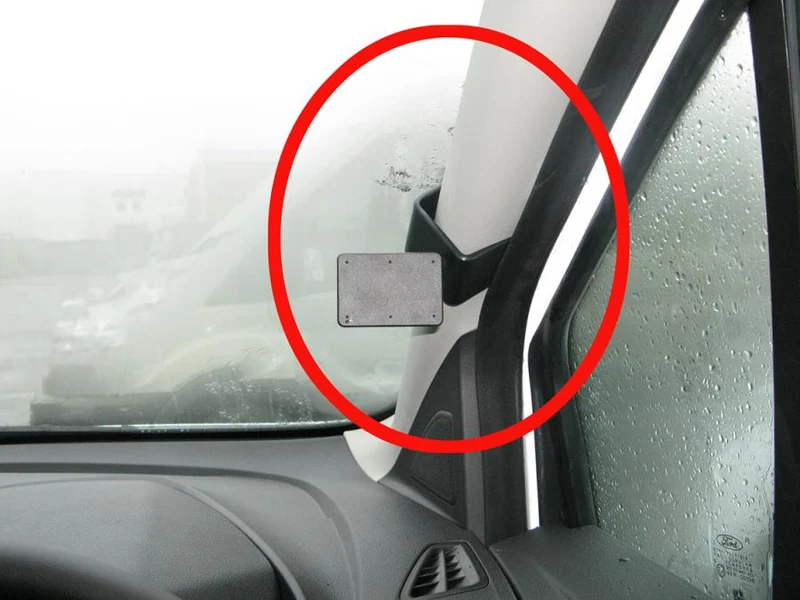 ProClip Fahrzeughalter für Rechtslenker 605357 - Rechtsbefestigung - Ford Transit Connect 18-23, Ford Transit Connect 18-24, Ford Tourneo Connect 18-22