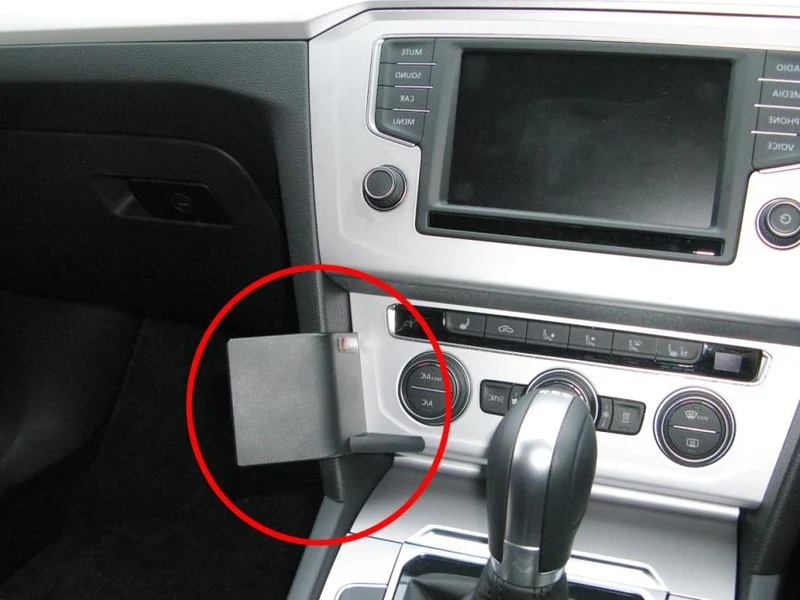 ProClip Fahrzeughalter für Rechtslenker 655069 - Winkelbefestigung - Volkswagen Arteon 17-26, Volkswagen Passat 15-23, Volkswagen Arteon 17-25