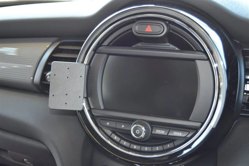 ProClip Fahrzeughalter für Rechtslenker 655010 - Winkelbefestigung- NUR für Modelle mit: Standard-Radio, Visual Boost 6,5"-Bildschirm oder Visual Boost und Navigation 6,5"-Bildschirm - Mini One 16-18, Mini Cooper 14-21