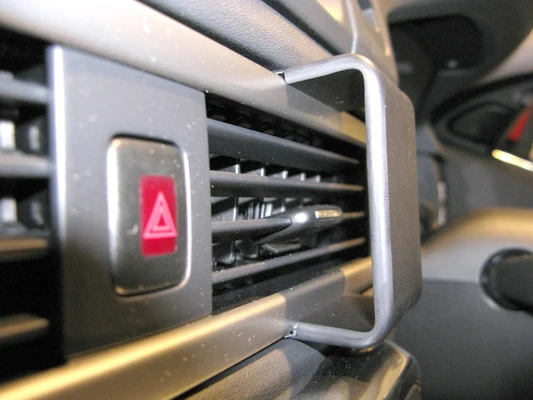 ProClip Fahrzeughalter für Rechtslenker 654672 - Mittelbefestigung- Nicht für Holzmaserungsplatten - Volvo XC70 12-16, Volvo S80 12-16, Volvo V70 II 12-16