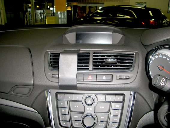ProClip Fahrzeughalter für Rechtslenker 654874 - Mittelbefestigung - Holden Mokka 13-16, Vauxhall Mokka 13-16