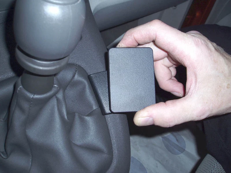 ProClip Fahrzeughalter 833430 - Konsolenbefestigung - Fiat Idea 04-14, Lancia Musa 04-07