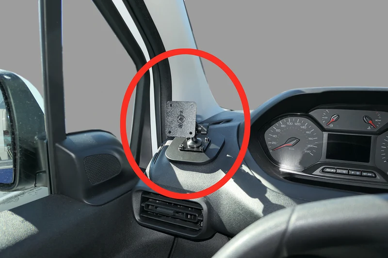 ProClip Fahrzeughalter 213554 - Linke Montierung, hoch strength mounting platform. - Fiat Doblò 23-26, Citroen Berlingo III 19-26, Opel Combo 19-26 und weitere