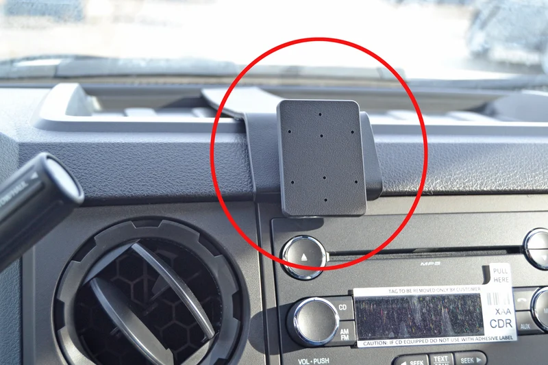 ProClip Fahrzeughalter 213492 - Mittelbefestigung. Extra starke Montageplattform. - NICHT für Modelle mit dem hoch eingebauten Navigationssystem - Ford F-Series 750 11-16, Ford F-Series 650 11-16, Ford F-Series 550 11-16 und weitere