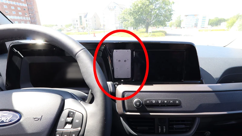 ProClip Fahrzeughalter 856111 - Mittelbefestigung - Ford Transit Courier 24-26