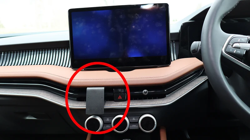 ProClip Fahrzeughalter für Rechtslenker 656040 - Mittelbefestigung - Skoda Superb 24-26