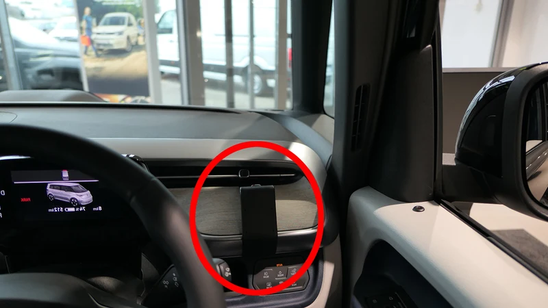 ProClip Fahrzeughalter für Rechtslenker 606028 - Rechtsbefestigung- NICHT für ID. Buzz Cargo - Volkswagen ID. Buzz 23-24