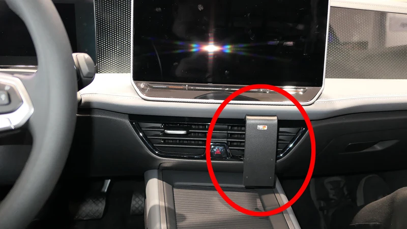 ProClip Fahrzeughalter 856027 - Mittelbefestigung - Volkswagen Passat 24-26