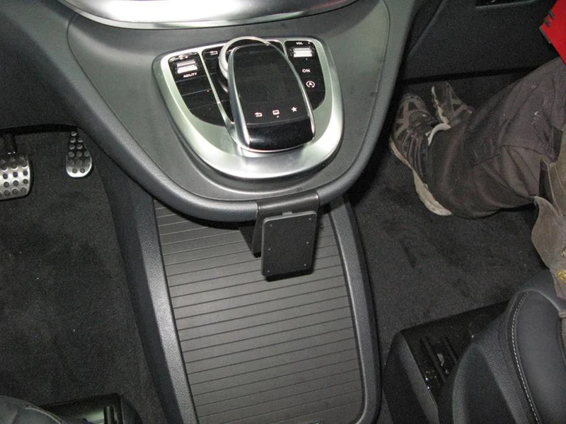 ProClip Fahrzeughalter 855188 - Mittelbefestigung, niedrig - Mercedes Benz V-Klasse 16-24