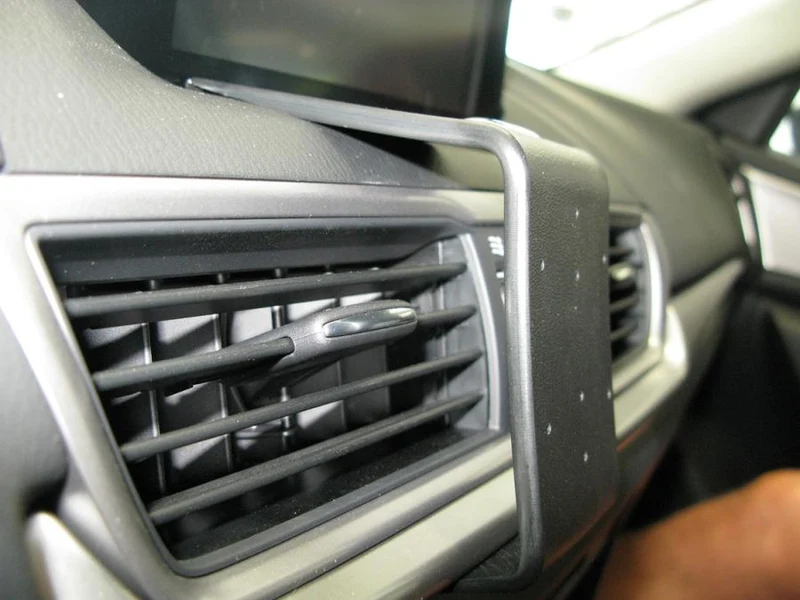 Center Dash Mount for Mazda 3