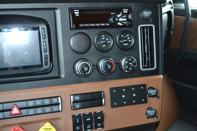 Commercial Dash Mount