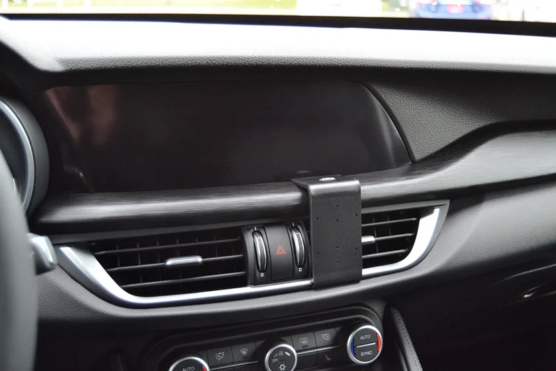 Center Dash Mount for Alfa Romeo Stelvio