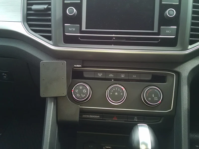 Center Dash Mount for VW Atlas