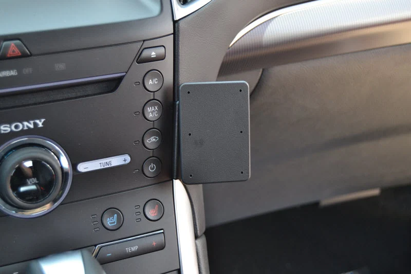 Angled Dash Mount for Ford Edge