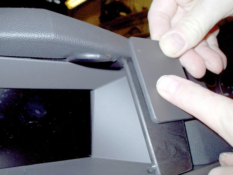 ProClip Fahrzeughalter für Rechtslenker 653440 - Mittelbefestigung - Vauxhall Astra 04-09, Opel Astra 04-09