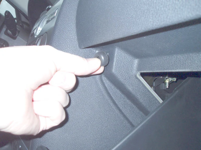 ProClip Fahrzeughalter für Rechtslenker 653422 - Winkelbefestigung - Ford Mondeo 01-07
