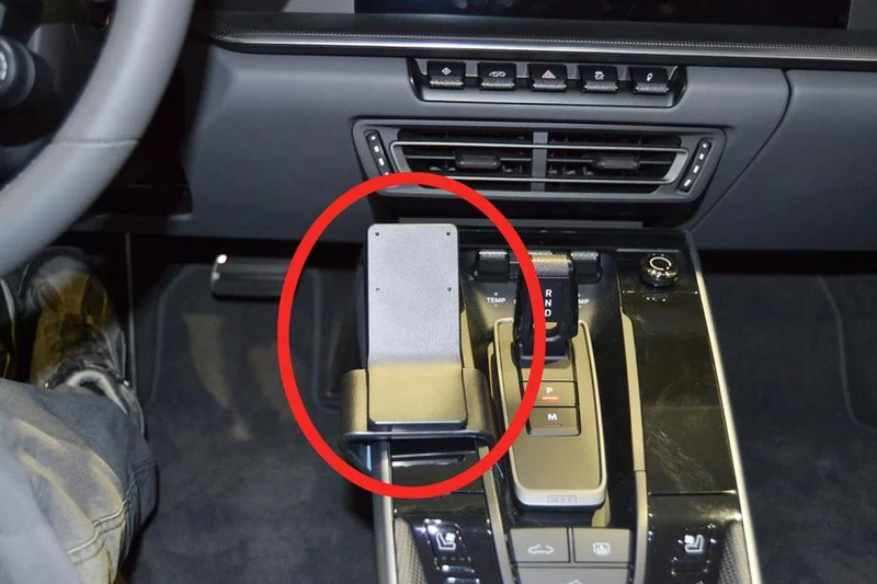 ProClip Fahrzeughalter 855568 - Mittelbefestigung- NUR für Automatikgetriebe - Porsche 911 (Type 992) 20-26, Porsche 911 (Type 992) 20-25