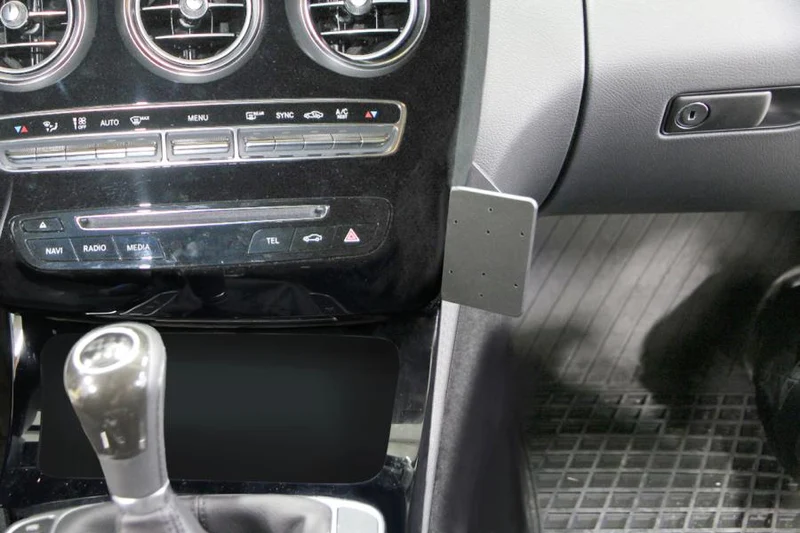 ProClip Fahrzeughalter 855060 - Winkelbefestigung- NICHT für Modelle mit Holzplatte. NUR für manuelle Gangschaltung - Mercedes Benz C-Klasse (180-320) 14-21