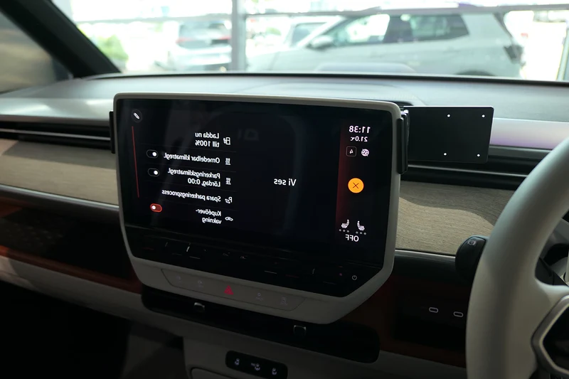 ProClip Fahrzeughalter für Rechtslenker 655903 - Mittelbefestigung - Volkswagen ID. Buzz Cargo 23-24, Volkswagen ID. Buzz 23-24