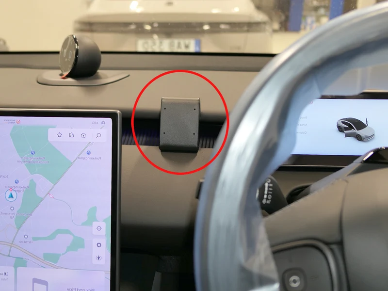 ProClip Fahrzeughalter für Rechtslenker 655872 - Mittelbefestigung - NIO ET5 23-26, NIO ET5 23-25