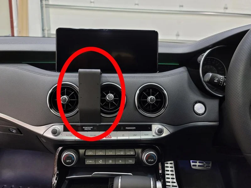 ProClip Fahrzeughalter für Rechtslenker 655693 - Mittelbefestigung - Kia Stinger 18-23