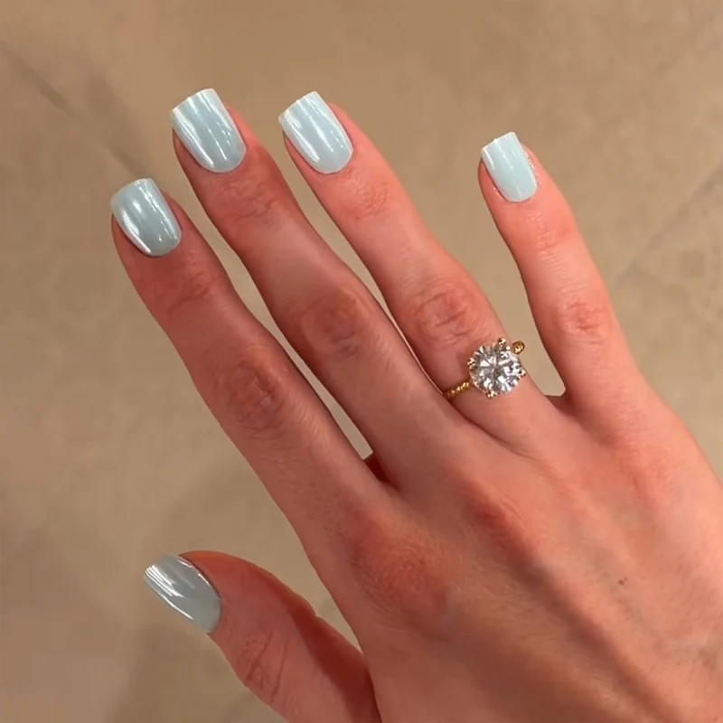 Nagelverlängerungen im modernen Stil Karnz
